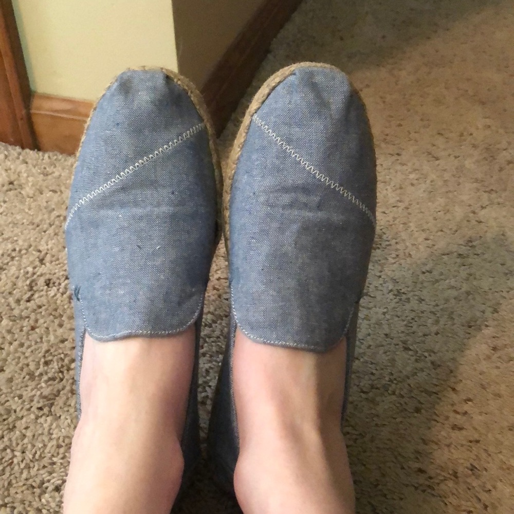 Denim espadrilles. Toms size 9